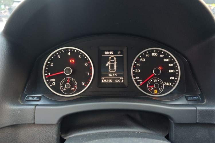Used Volkswagen Tiguan 2016 280TSI Automatic Two-Wheel Drive Silk Road Comfort Edition Instrument Cluster