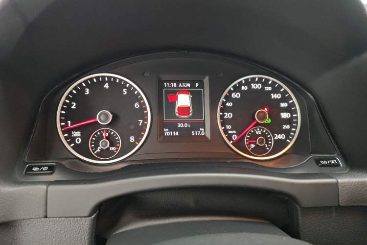 Used Volkswagen Tiguan 2016 2.0 TSI Four-Wheel Drive Standard Version Instrument Cluster