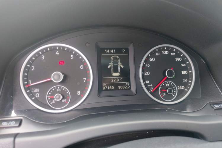 Used Volkswagen Tiguan 2016 300TSI Automatic Two-Wheel Drive Comfort Edition Instrument Cluster