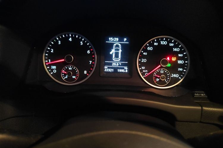 Used Volkswagen Tiguan 2016 280TSI Automatic Two-Wheel Drive Silk Road Comfort Edition Instrument Cluster