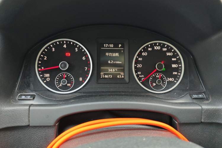 Used Volkswagen Tiguan 2016 280TSI Automatic Two-Wheel Drive Silk Road Comfort Edition Instrument Cluster