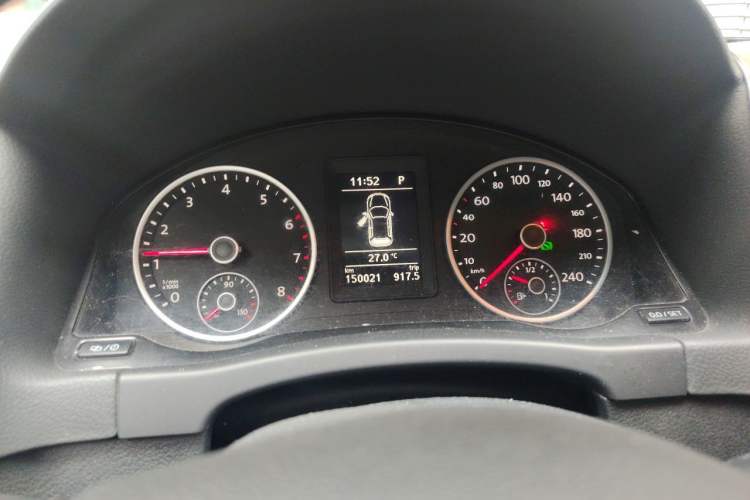 Used Volkswagen Tiguan 2016 280TSI Automatic Two-Wheel-Drive Silk Road Style Edition Instrument Cluster