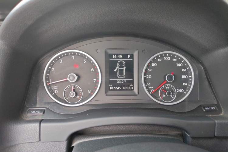 Used Volkswagen Tiguan 2016 300TSI Automatic Two-Wheel Drive Comfort Edition Instrument Cluster