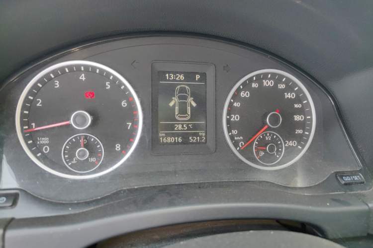 Used Volkswagen Tiguan 2016 280TSI Automatic Two-Wheel Drive Silk Road Comfort Edition Instrument Cluster