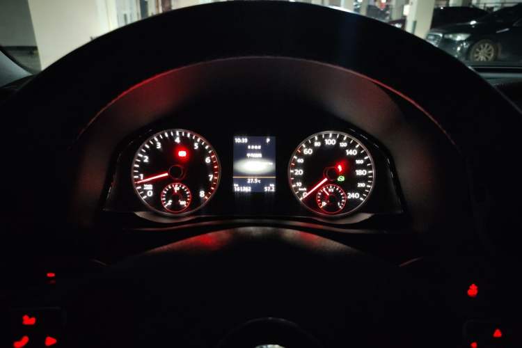 Used Volkswagen Tiguan 2016 330TSI Automatic All-Wheel-Drive Flagship Edition Instrument Cluster