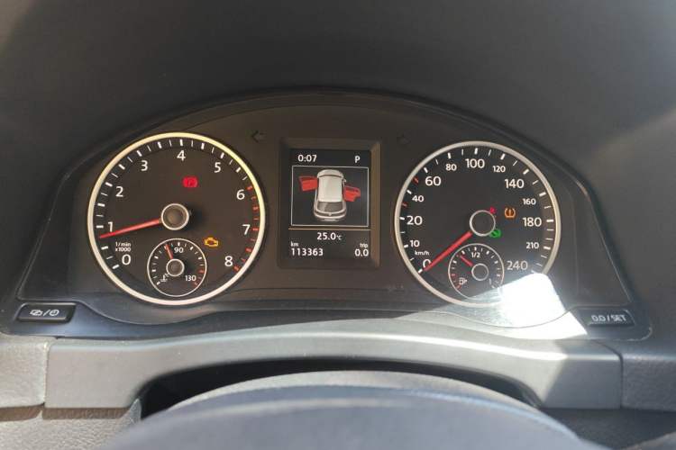 Used Volkswagen Tiguan 2016 300TSI Automatic Two-Wheel Drive Luxury Edition Instrument Cluster