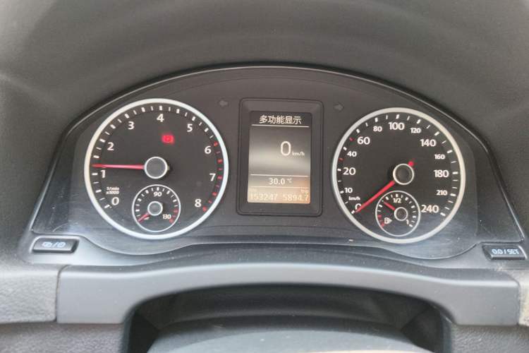 Used Volkswagen Tiguan 2016 280TSI Automatic Two-Wheel-Drive Silk Road Style Edition Instrument Cluster