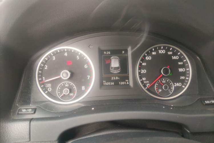 Used Volkswagen Tiguan 2016 300TSI Automatic Two-Wheel Drive Luxury Edition Instrument Cluster
