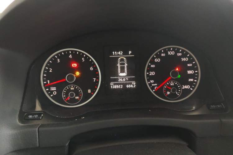 Used Volkswagen Tiguan 2016 280TSI Automatic Two-Wheel-Drive Silk Road Style Edition Instrument Cluster