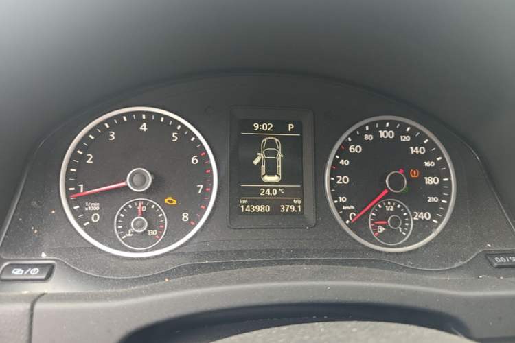 Used Volkswagen Tiguan 2016 300TSI Automatic Two-Wheel Drive Comfort Edition Instrument Cluster