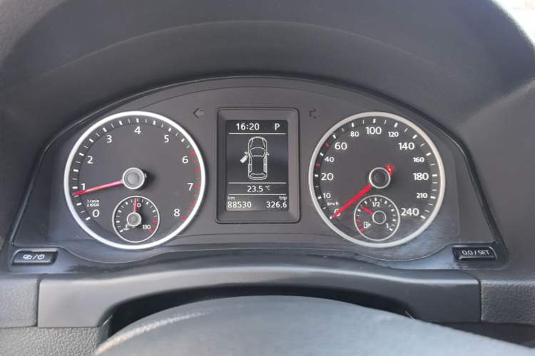 Used Volkswagen Tiguan 2016 300TSI Automatic Two-Wheel Drive Comfort Edition Instrument Cluster
