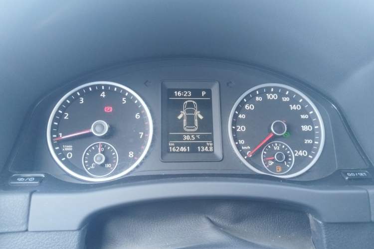 Used Volkswagen Tiguan 2016 300TSI Automatic Two-Wheel Drive Comfort Edition Instrument Cluster