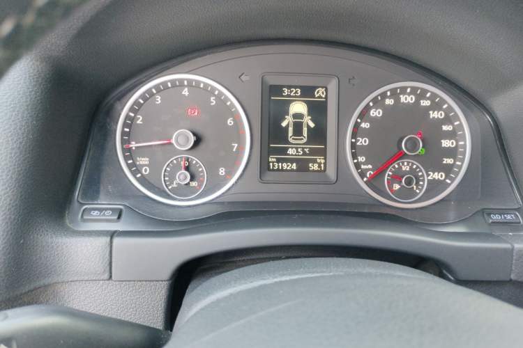 Used Volkswagen Tiguan 2016 280TSI Automatic Two-Wheel Drive Silk Road Comfort Edition Instrument Cluster