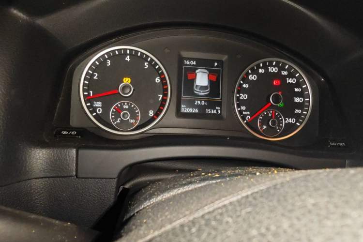 Used Volkswagen Tiguan 2016 300TSI Automatic Two-Wheel Drive Luxury Edition Instrument Cluster
