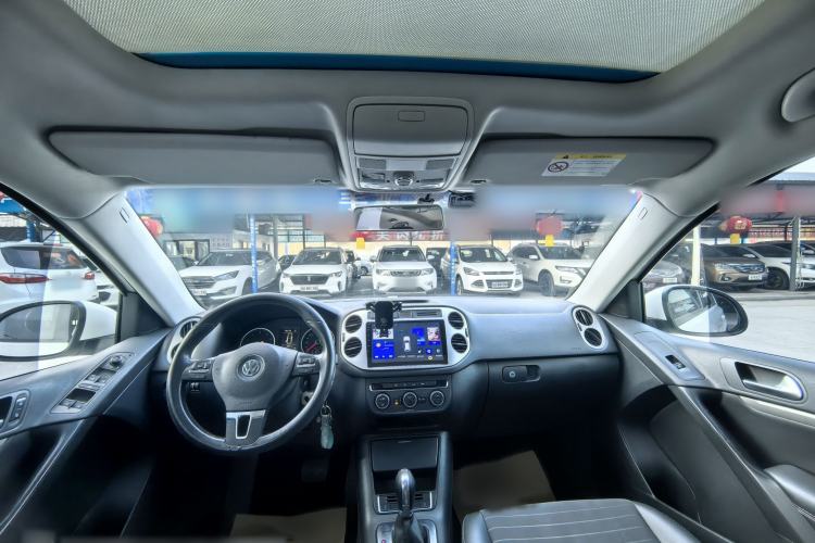 Used Volkswagen Tiguan 2016 300TSI Automatic All-Wheel Drive Fashion Vision Edition Interior 1