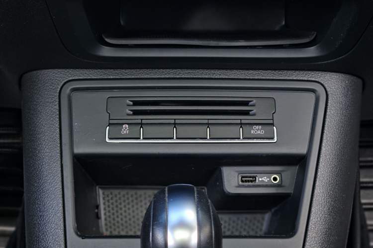 Used Volkswagen Tiguan 2016 2.0 TSI Four-Wheel Drive Standard Version Interior 12