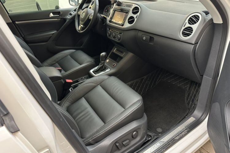 Used Volkswagen Tiguan 2016 300TSI Automatic Two-Wheel Drive Luxury Edition Interior 2