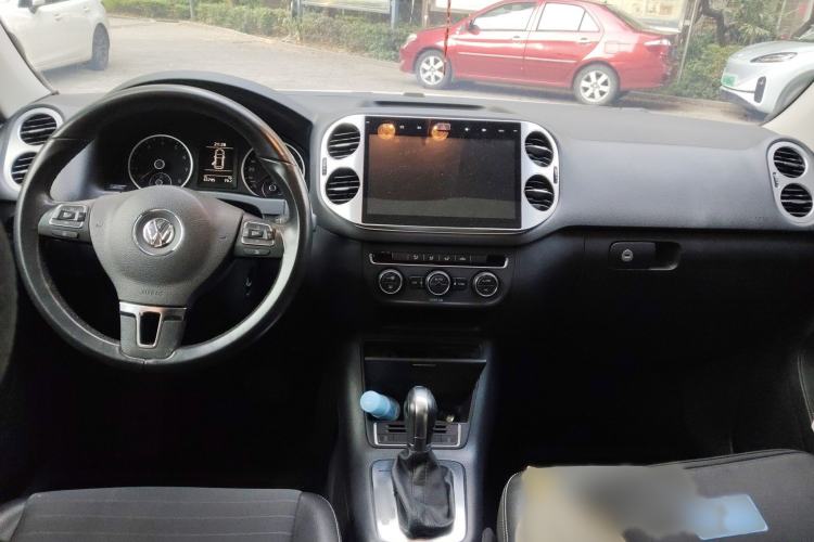 Used Volkswagen Tiguan 2016 300TSI Automatic All-Wheel Drive Fashion Vision Edition Interior 2