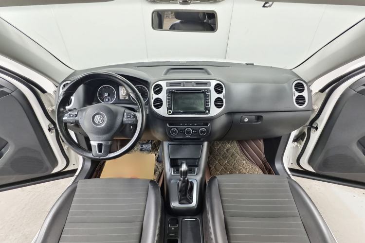 Used Volkswagen Tiguan 2016 300TSI Automatic All-Wheel Drive Fashion Vision Edition Interior 3