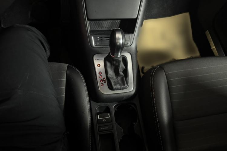 Used Volkswagen Tiguan 2016 300TSI Automatic All-Wheel Drive Fashion Vision Edition Interior 3
