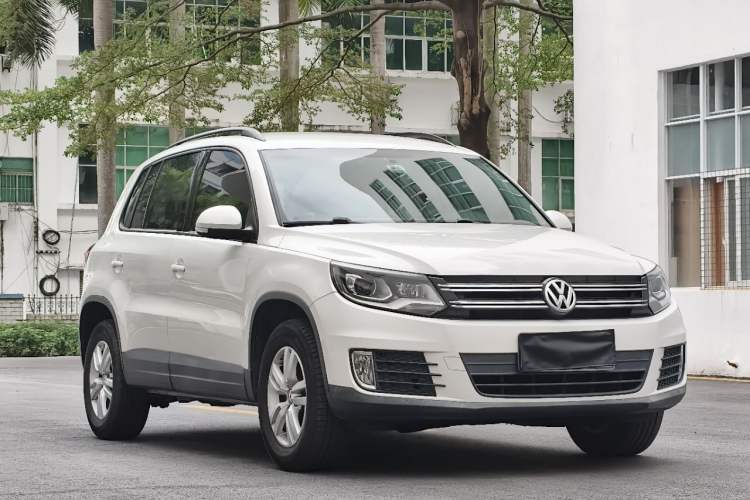 Used Volkswagen Tiguan 2016 300TSI Automatic Two-Wheel Drive Trend Edition Interior 4