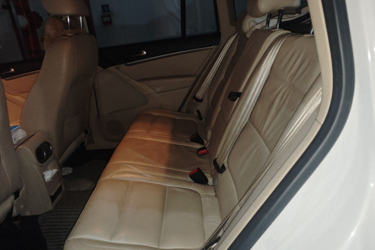 Used Volkswagen Tiguan 2016 300TSI Automatic Two-Wheel Drive Comfort Edition Interior 4