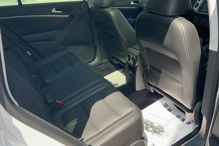 Used Volkswagen Tiguan 2016 300TSI Automatic Two-Wheel Drive Luxury Edition Interior 7