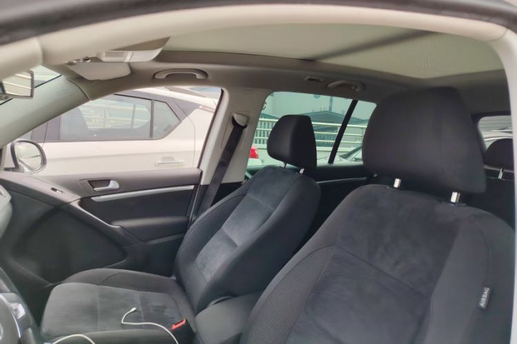 Used Volkswagen Tiguan 2016 2.0 TSI Four-Wheel Drive Standard Version Interior 7