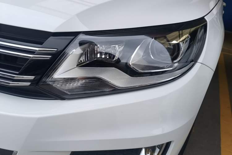 Used Volkswagen Tiguan 2016 300TSI Automatic All-Wheel Drive Fashion Vision Edition Left Front Headlight