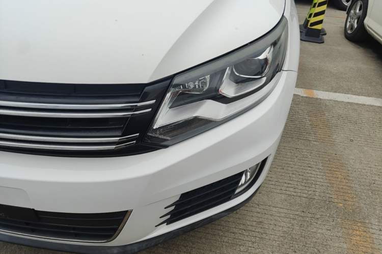Used Volkswagen Tiguan 2016 280TSI Automatic Two-Wheel Drive Silk Road Comfort Edition Left Front Headlight