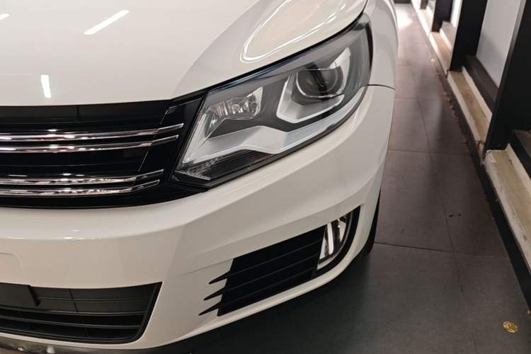 Used Volkswagen Tiguan 2016 280TSI Automatic Two-Wheel-Drive Silk Road Style Edition Left Front Headlight