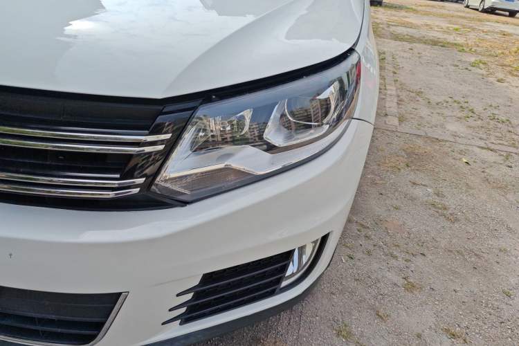 Used Volkswagen Tiguan 2016 300TSI Automatic Two-Wheel Drive Luxury Edition Left Front Headlight