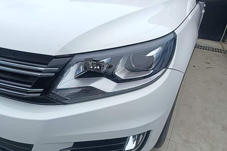 Used Volkswagen Tiguan 2016 280TSI Automatic Two-Wheel-Drive Silk Road Style Edition Left Front Headlight