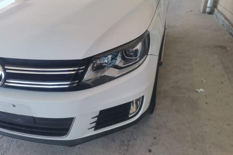 Used Volkswagen Tiguan 2016 280TSI Automatic Two-Wheel Drive Silk Road Comfort Edition Left Front Headlight
