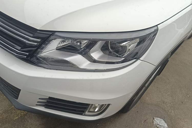 Used Volkswagen Tiguan 2016 280TSI Automatic Two-Wheel-Drive Silk Road Style Edition Left Front Headlight