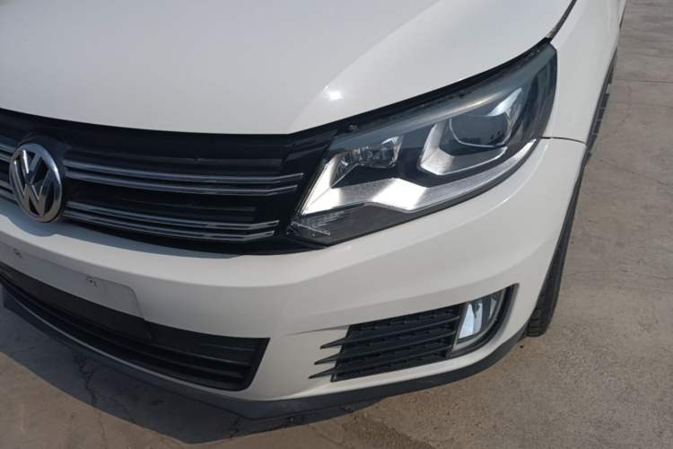 Used Volkswagen Tiguan 2016 280TSI Automatic Two-Wheel-Drive Silk Road Style Edition Left Front Headlight