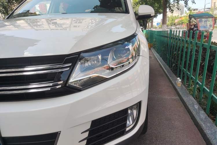 Used Volkswagen Tiguan 2016 280TSI Automatic Two-Wheel Drive Silk Road Comfort Edition Left Front Headlight