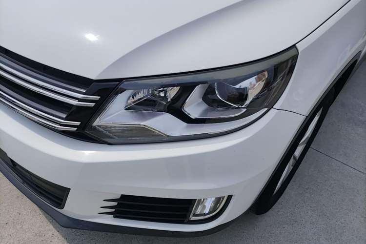 Used Volkswagen Tiguan 2016 280TSI Automatic Two-Wheel-Drive Silk Road Style Edition Left Front Headlight