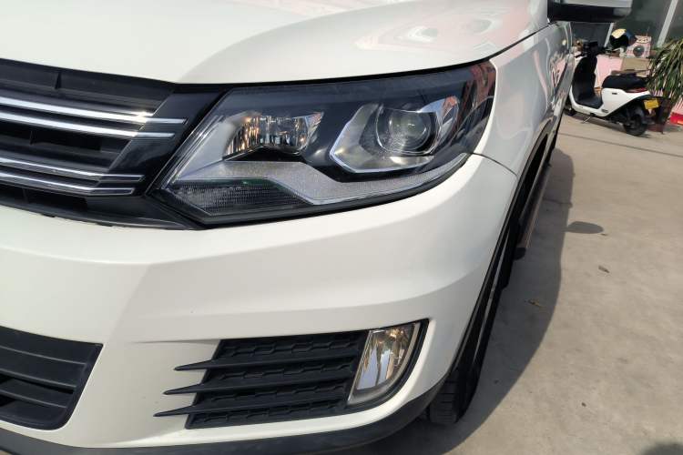 Used Volkswagen Tiguan 2016 280TSI Automatic Two-Wheel-Drive Silk Road Style Edition Left Front Headlight