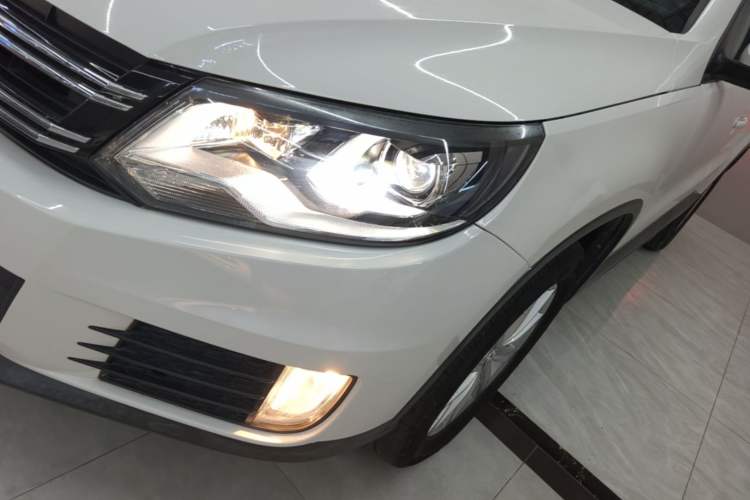 Used Volkswagen Tiguan 2016 280TSI Automatic Two-Wheel-Drive Silk Road Style Edition Left Front Headlight