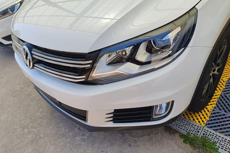 Used Volkswagen Tiguan 2016 300TSI Automatic Two-Wheel Drive Luxury Edition Left Front Headlight
