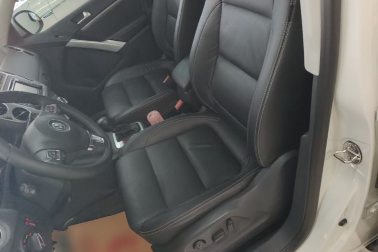 Used Volkswagen Tiguan 2016 300TSI Automatic All-Wheel Drive Luxury Edition Left Front Seat