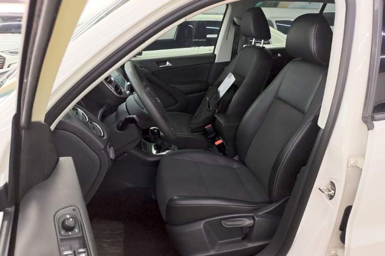 Used Volkswagen Tiguan 2016 300TSI Automatic Two-Wheel Drive Trend Edition Left Front Seat