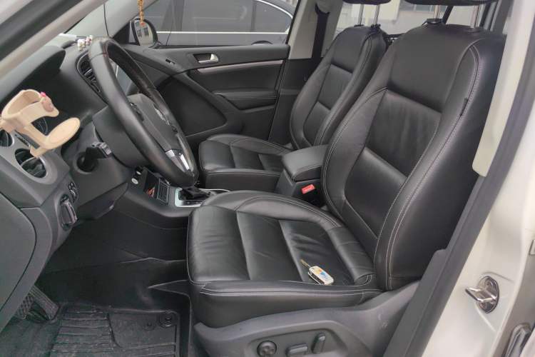 Used Volkswagen Tiguan 2016 280TSI Automatic Two-Wheel Drive Silk Road Comfort Edition Left Front Seat