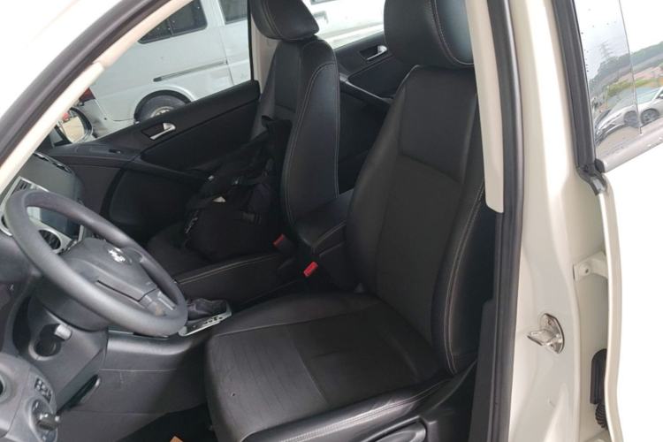 Used Volkswagen Tiguan 2016 280TSI Automatic Two-Wheel-Drive Silk Road Style Edition Left Front Seat