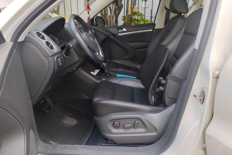 Used Volkswagen Tiguan 2016 280TSI Automatic Two-Wheel Drive Silk Road Comfort Edition Left Front Seat