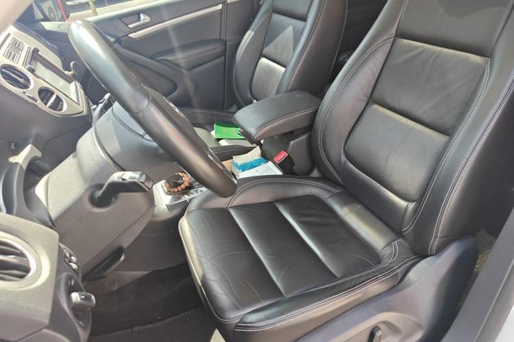 Used Volkswagen Tiguan 2016 280TSI Automatic Two-Wheel Drive Silk Road Comfort Edition Left Front Seat