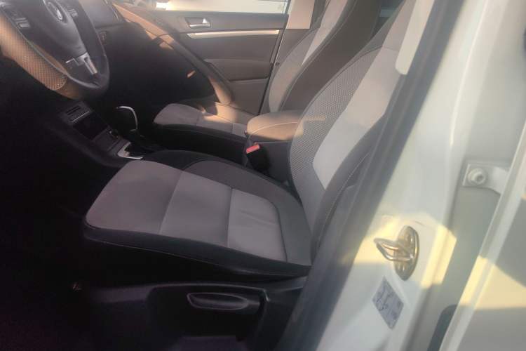 Used Volkswagen Tiguan 2016 2.0 TSI Four-Wheel Drive Standard Version Left Front Seat