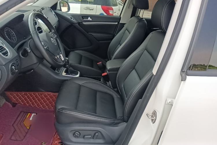 Used Volkswagen Tiguan 2016 280TSI Automatic Two-Wheel Drive Silk Road Comfort Edition Left Front Seat