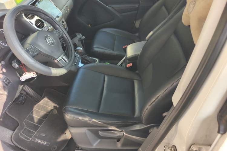 Used Volkswagen Tiguan 2016 300TSI Automatic All-Wheel Drive Fashion Vision Edition Left Front Seat